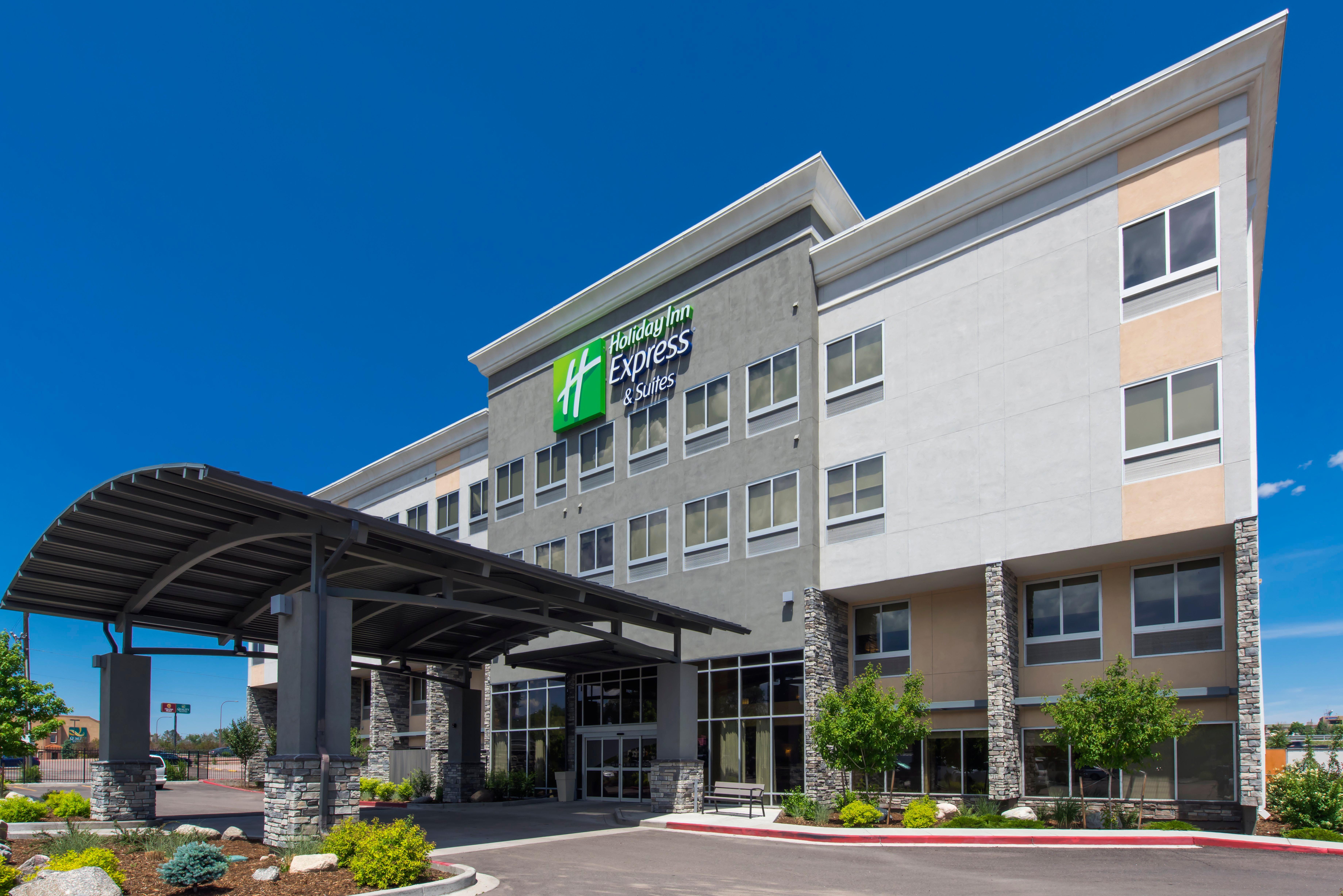 Holiday Inn Express & Suites Colorado Springs Central By Ihg Exterior photo