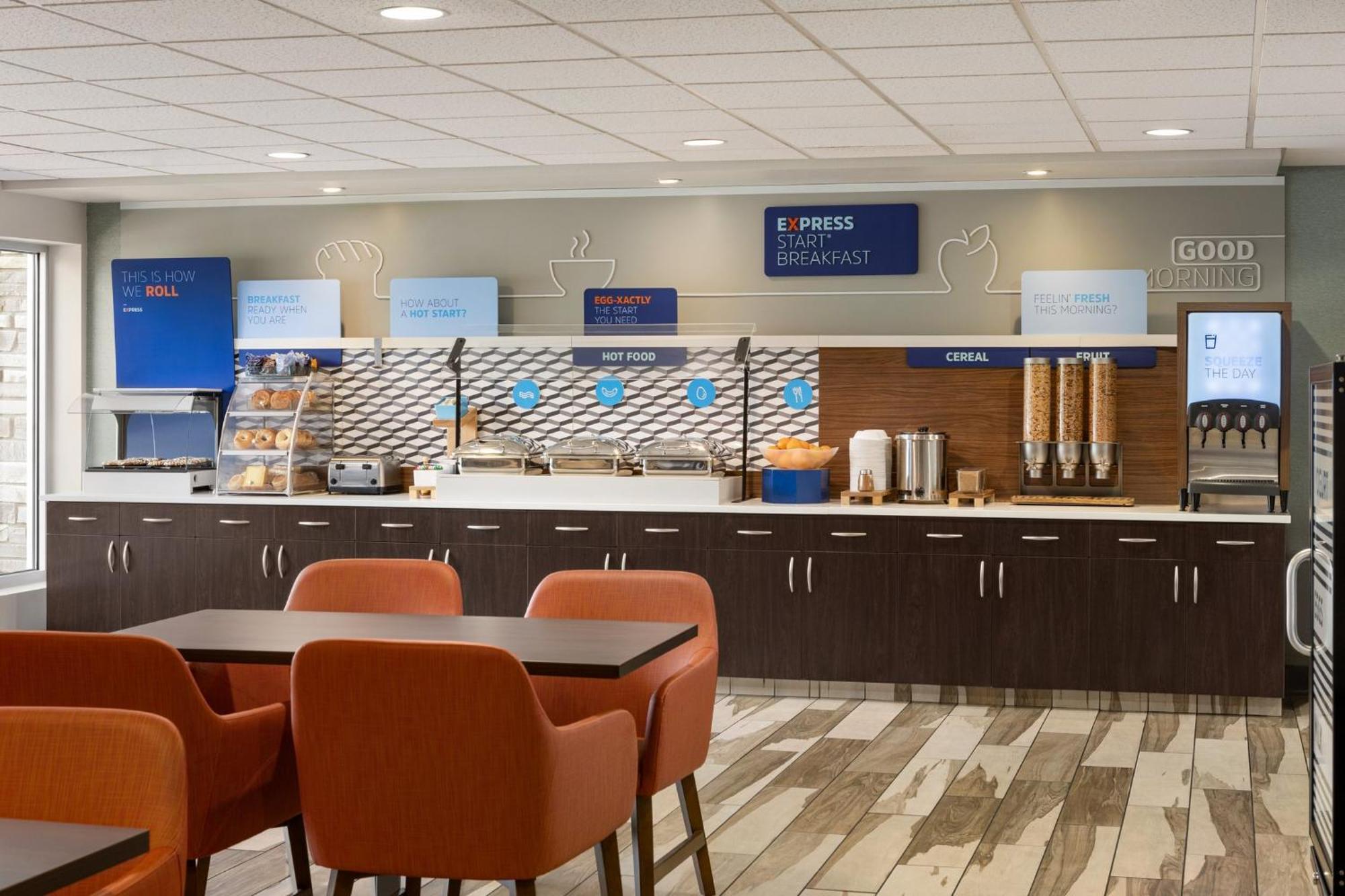 Holiday Inn Express & Suites Colorado Springs Central By Ihg Exterior photo