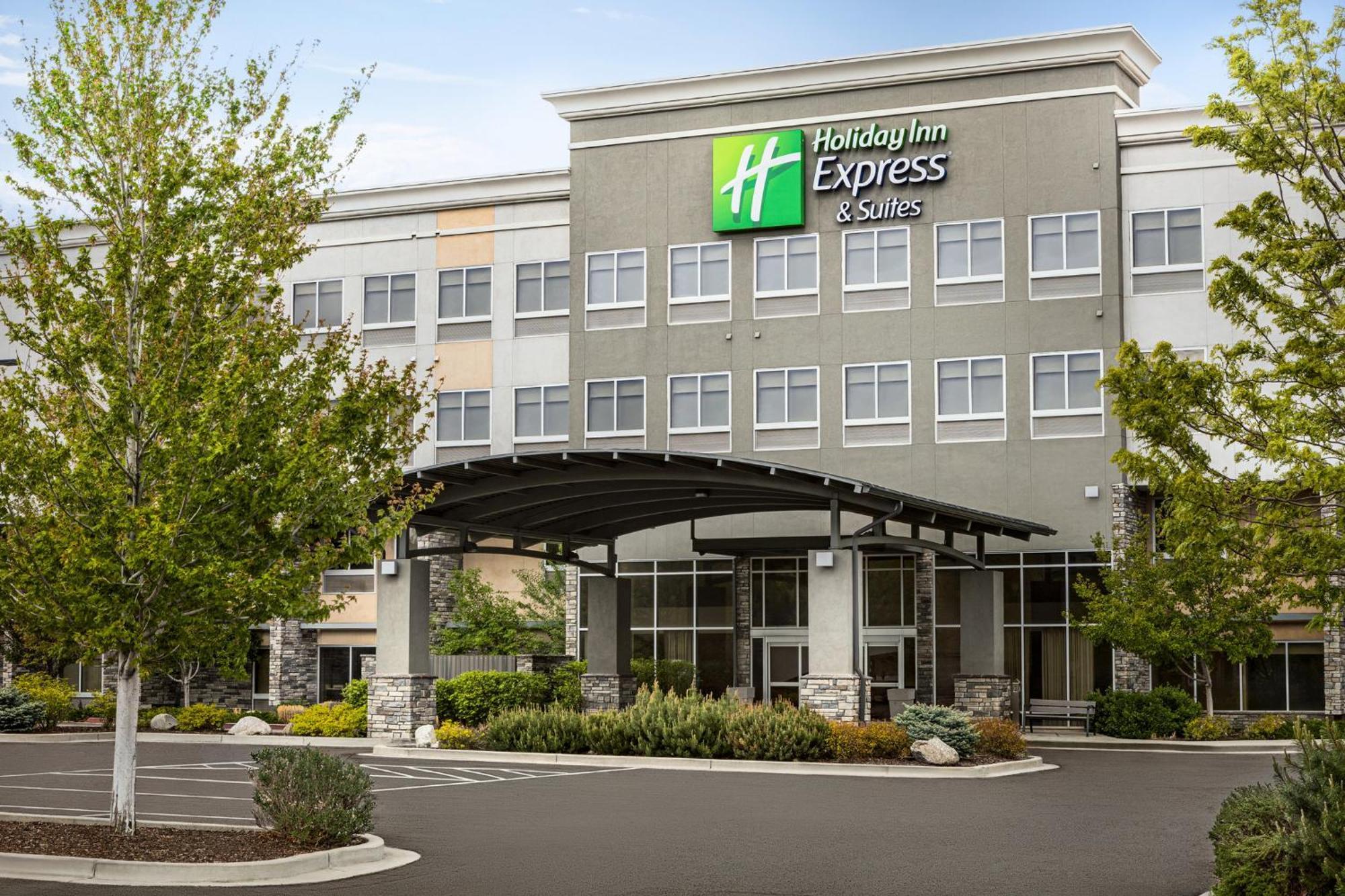 Holiday Inn Express & Suites Colorado Springs Central, An Ihg Hotel Exterior photo